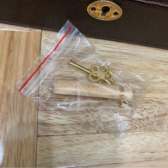 Brown Faux Leather Watch Box and Jewelry Organizer - Picture 5 of 11